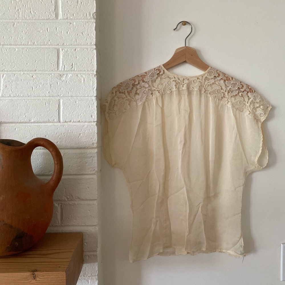 VINTAGE Lace Blouse